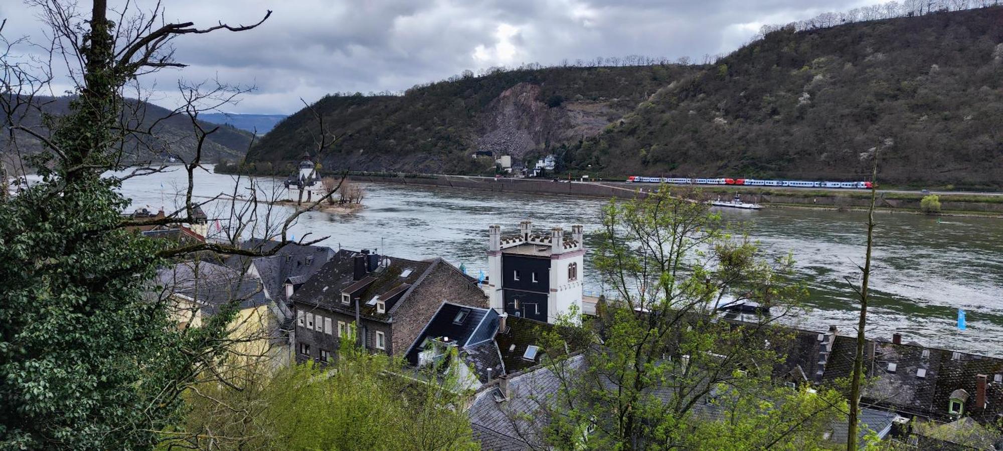 Gemuetliche Wohnung, Kueche, Bad, Netflix, Rheinblick Kaub Buitenkant foto